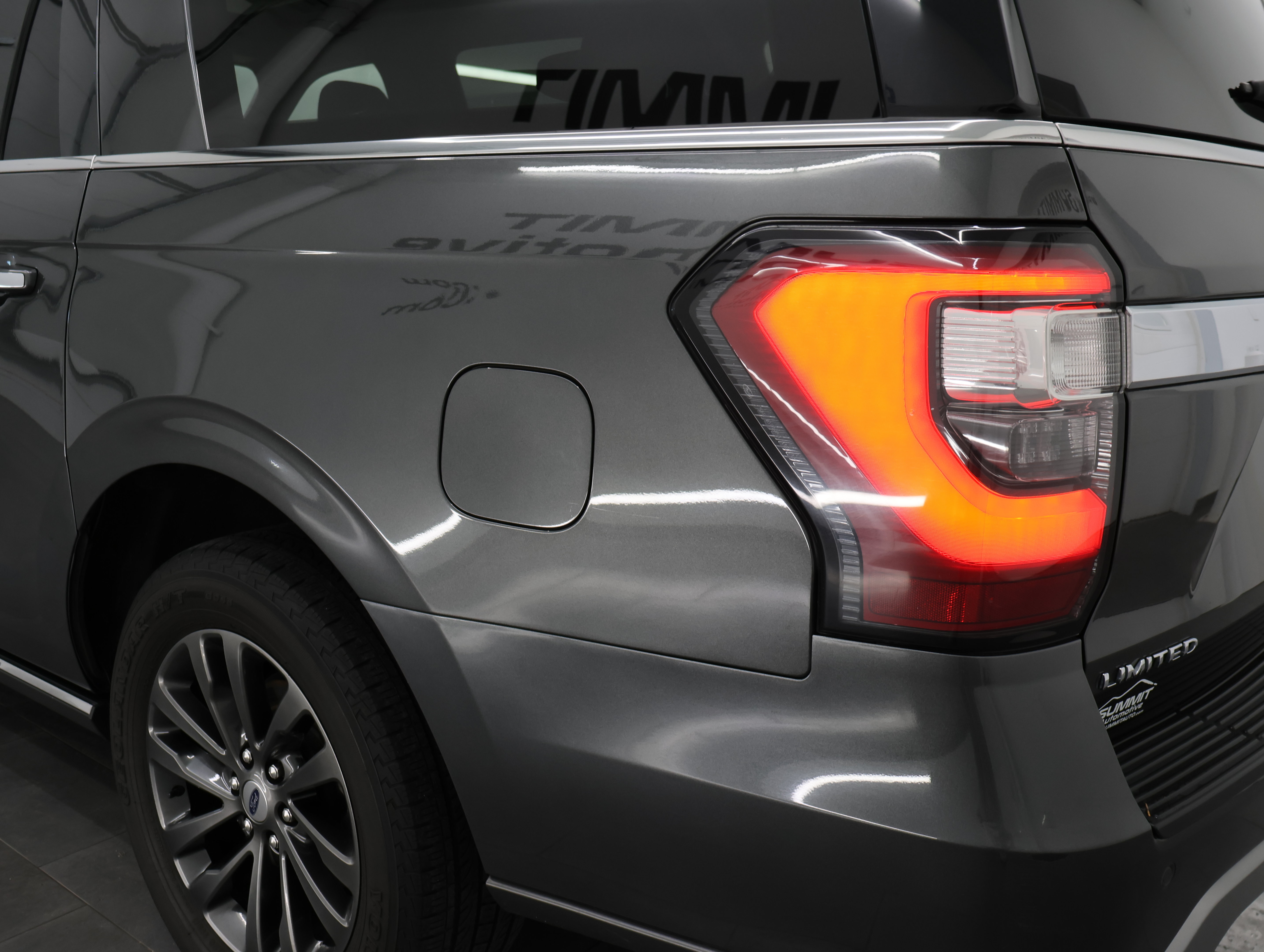 Used 2021 Ford Expedition Max Limited AWD/4WD image 32