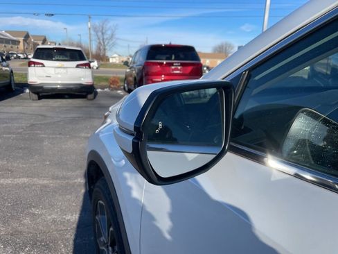 Used 2021 Honda CR-V EX-L image 13