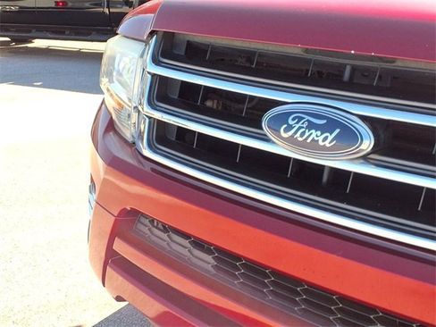 Used 2015 Ford Expedition EL XLT w/ Equipment Group 202A image 24