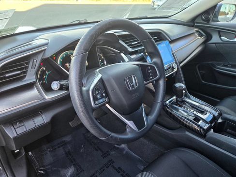 Used 2017 Honda Civic EX-T image 12