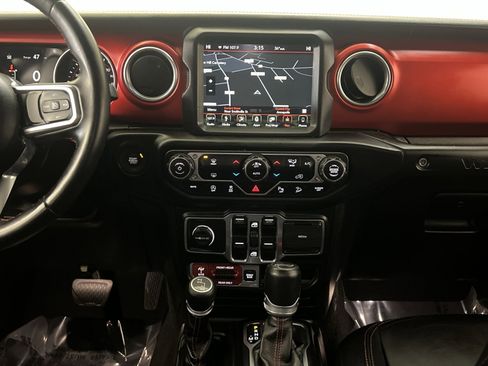 Used 2018 Jeep Wrangler Unlimited Rubicon image 29