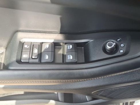 Certified 2024 Jeep Grand Cherokee Altitude AWD/4WD image 25