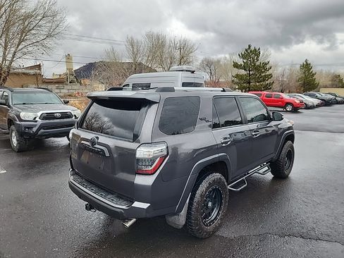 Used 2018 Toyota 4Runner TRD Off-Road Premium image 4