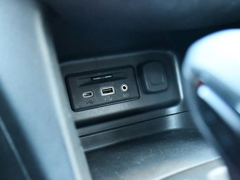 Used 2022 Chevrolet Equinox RS w/ RS Leather Package image 30