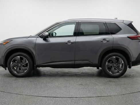 Used 2025 Nissan Rogue SV AWD/4WD image 5