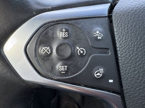 Used 2022 Chevrolet Traverse RS AWD/4WD image 13