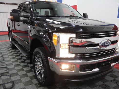Used 2017 Ford F250 Lariat w/ Tow Technology Bundle AWD/4WD image 24