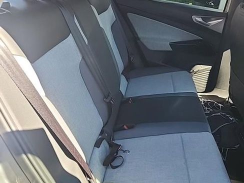 Used 2023 Volkswagen ID.4 Pro image 40