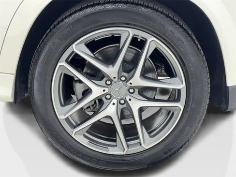 Used 2024 Mercedes-Benz GLE 53 AMG 4MATIC Coupe w/ Driver Assistance Package image 65