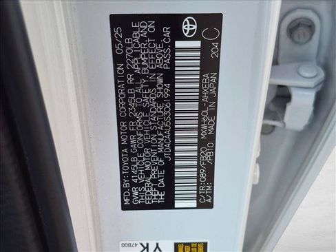 Used 2025 Toyota Prius LE FWD image 24