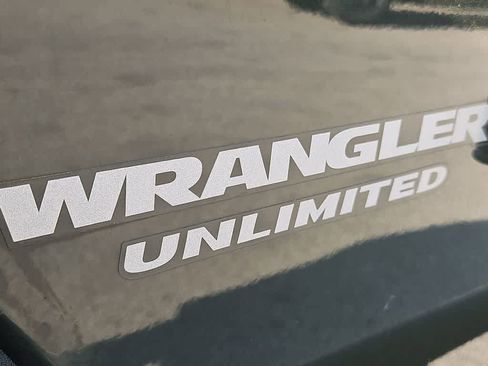 Used 2015 Jeep Wrangler Unlimited Rubicon w/ Dual Top Group image 13