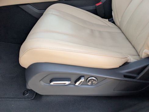 Certified 2023 Acura MDX FWD w/ Technology Package image 10