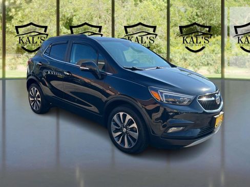 Used 2019 Buick Encore Essence FWD image 3