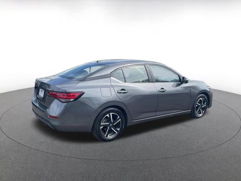 Used 2025 Nissan Sentra SV image 17