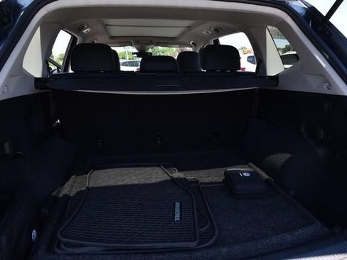Used 2023 Volkswagen Tiguan SE w/ Panoramic Sunroof Package AWD/4WD image 25