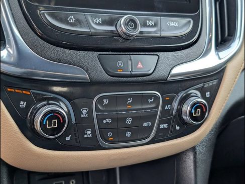 Used 2023 Chevrolet Equinox Premier FWD image 16