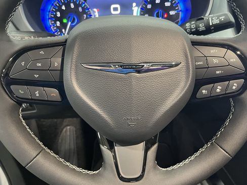 New 2026 Chrysler Pacifica Limited w/ Uconnect Theater Family Group AWD/4WD image 23