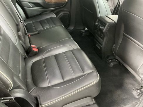 Used 2017 GMC Acadia Denali w/ Technology Package AWD/4WD image 12