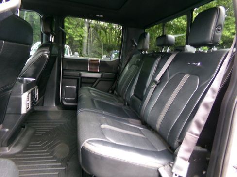 Used 2017 Ford F450 Platinum w/ Platinum Ultimate Package AWD/4WD image 15