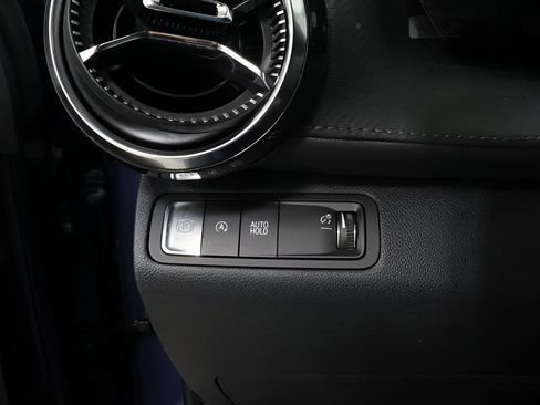 New 2026 Chevrolet Equinox LT FWD image 18