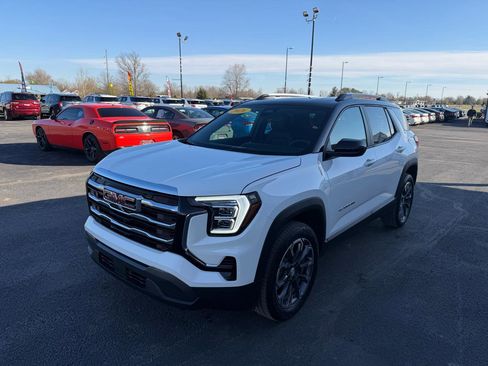 Used 2026 GMC Terrain Elevation w/ Elevation Premium Package image 10