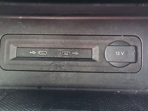 Used 2022 Volkswagen Atlas Cross Sport SEL R-Line image 14