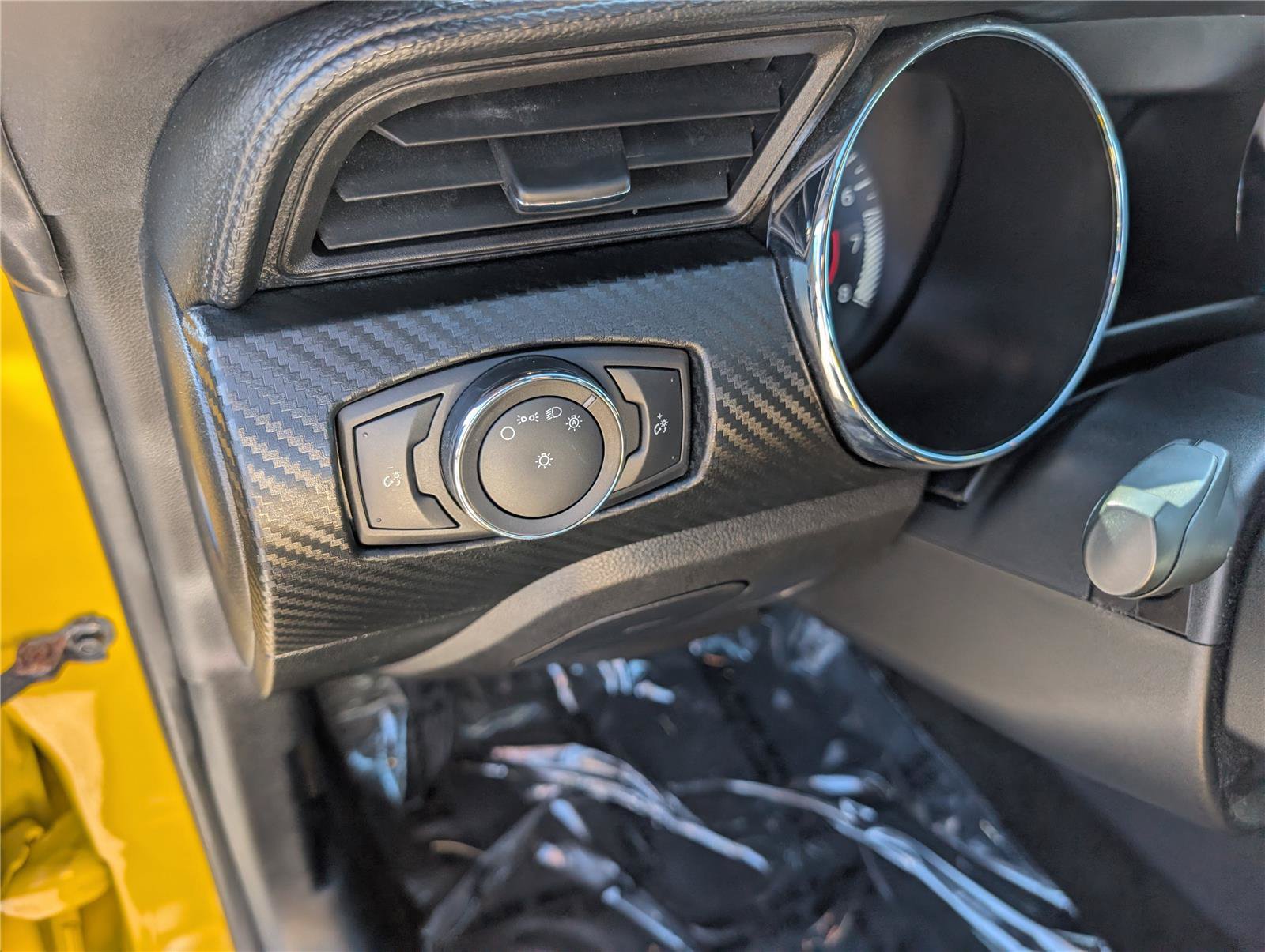 Used 2016 Ford Mustang Coupe RWD image 16