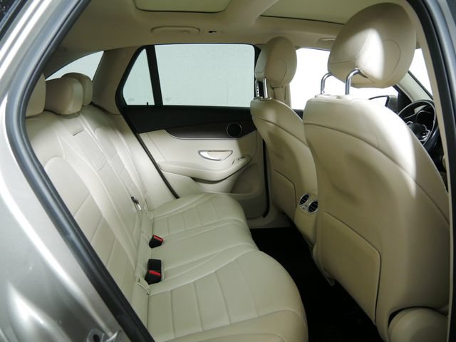 Used 2022 Mercedes-Benz GLC 300 4MATIC image 15