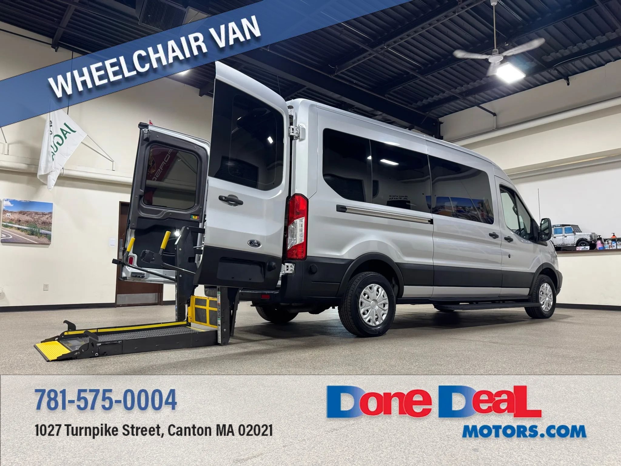 Used 2019 Ford Transit 250 148 Medium Roof RWD image 1
