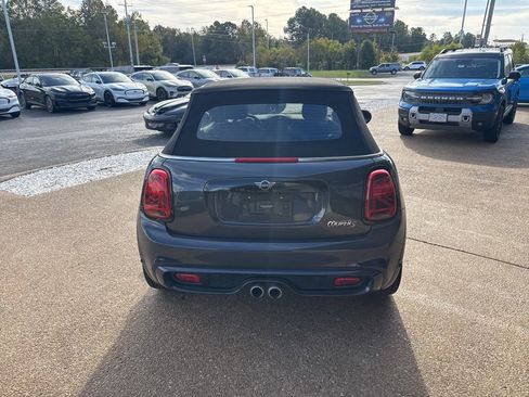 Used 2020 MINI Cooper S w/ Premium Package image 4