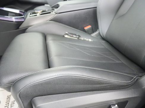 Certified 2025 BMW X3 xDrive30i image 10