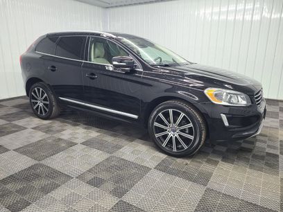 Used 2016 Volvo XC60 T5 Premier w/ Proximity Package
