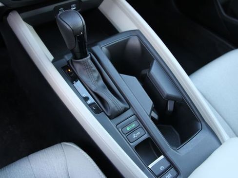 Used 2024 Honda Accord EX image 27