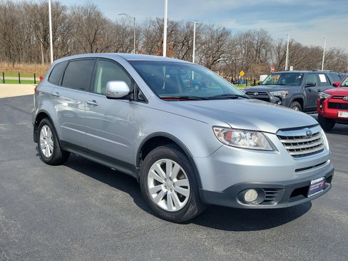 Used 2012 Subaru Tribeca Premium image 2