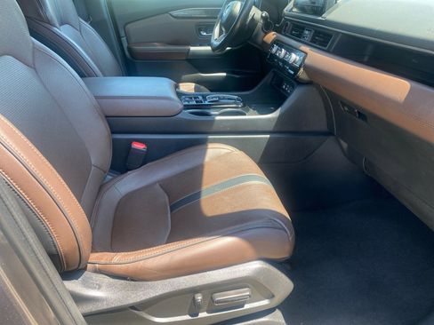 Certified 2023 Honda Pilot Elite image 32