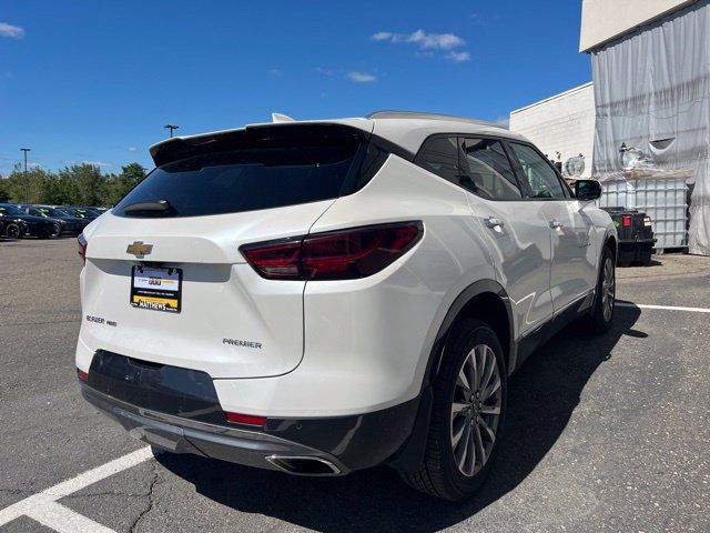 Used 2023 Chevrolet Blazer Premier w/ Driver Confidence II Package AWD/4WD image 5