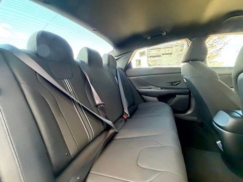 New 2026 Hyundai Elantra Sport FWD image 31