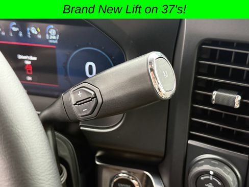 Used 2025 Ford F350 Lariat w/ Lariat Ultimate Package AWD/4WD image 35