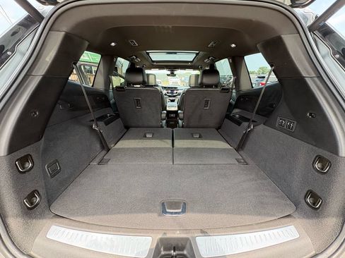 Used 2023 Cadillac XT6 Sport w/ Technology Package AWD/4WD image 30
