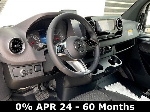 New 2025 Mercedes-Benz Sprinter 2500 image 8