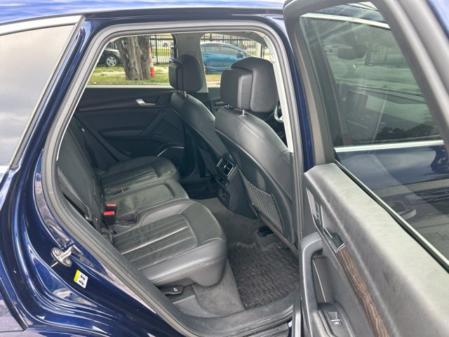 Used 2019 Audi Q5 2.0T Premium w/ Convenience Package AWD/4WD image 8