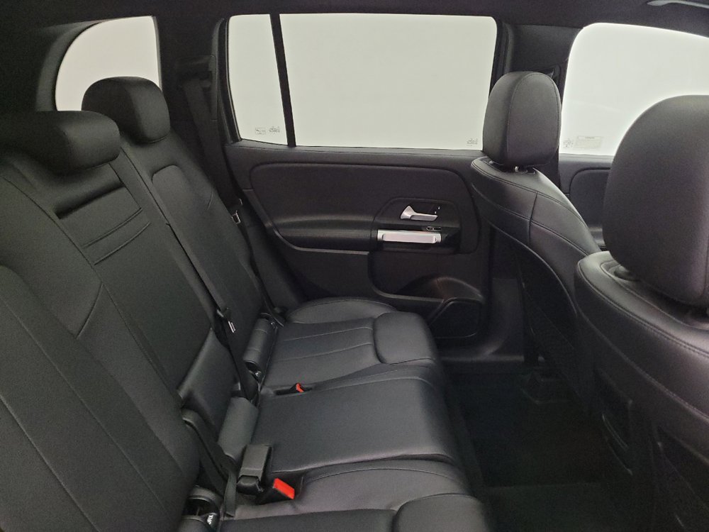 Used 2020 Mercedes-Benz GLB 250 4MATIC w/ Premium Package image 19