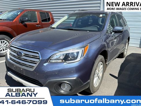 Used 2017 Subaru Outback 2.5i Premium image 1