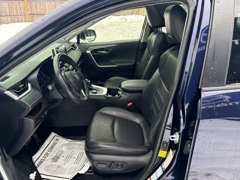 Used 2019 Toyota RAV4 Limited w/ Limited Grade Weather Package image 9