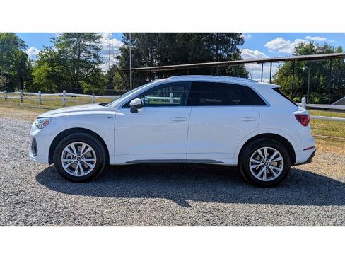 Used 2025 Audi Q3 2.0T Premium image 4