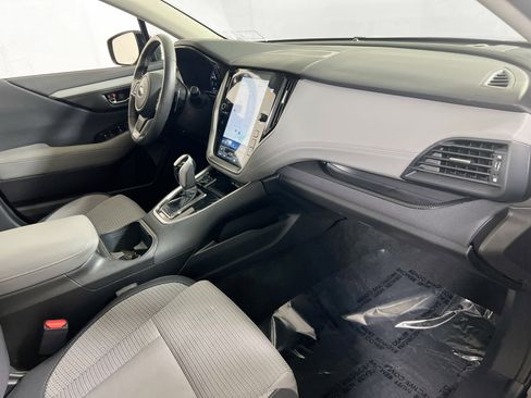 Used 2023 Subaru Outback Premium image 29