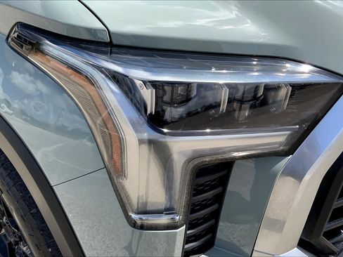 Used 2023 Toyota Tundra Limited w/ TRD Off-Road Package image 27