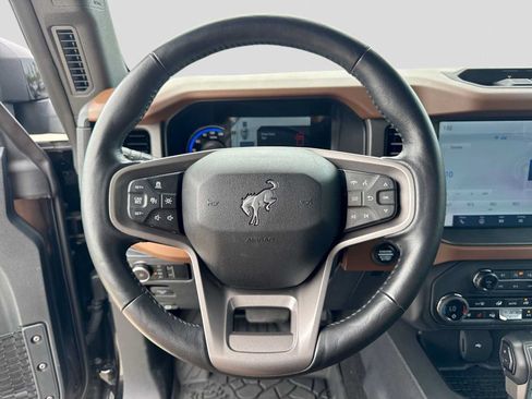 Used 2024 Ford Bronco Outer Banks w/ Sasquatch Package AWD/4WD image 21