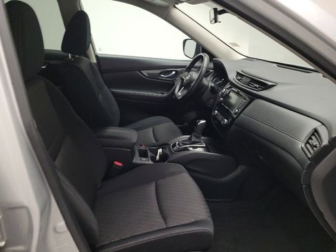 Used 2020 Nissan Rogue SV AWD/4WD image 21