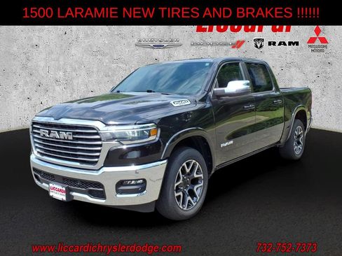 Used 2025 RAM 1500 Laramie AWD/4WD image 3
